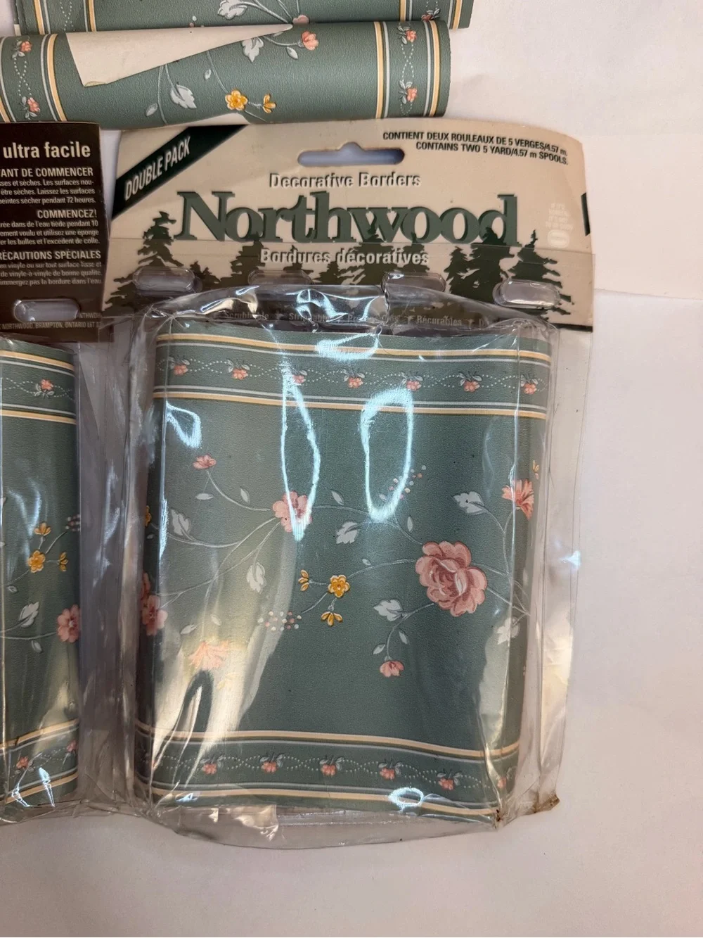 Northwood Green Floral Wallpaper Border